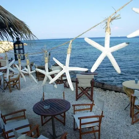 Family With Pool In 别墅 扎金索斯镇