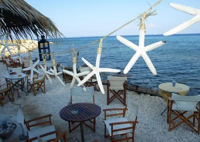 Family With Pool In Villa Zakynthos stad